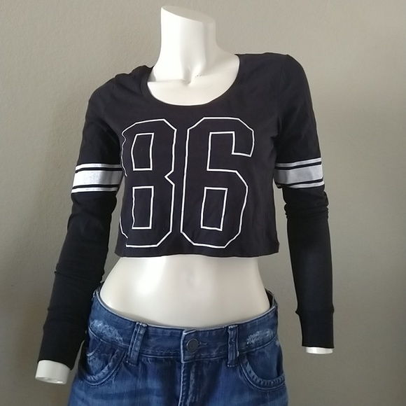 PINK Victoria's Secret Tops - Victoria's secret Pink 86 crop tip long sleeve xs